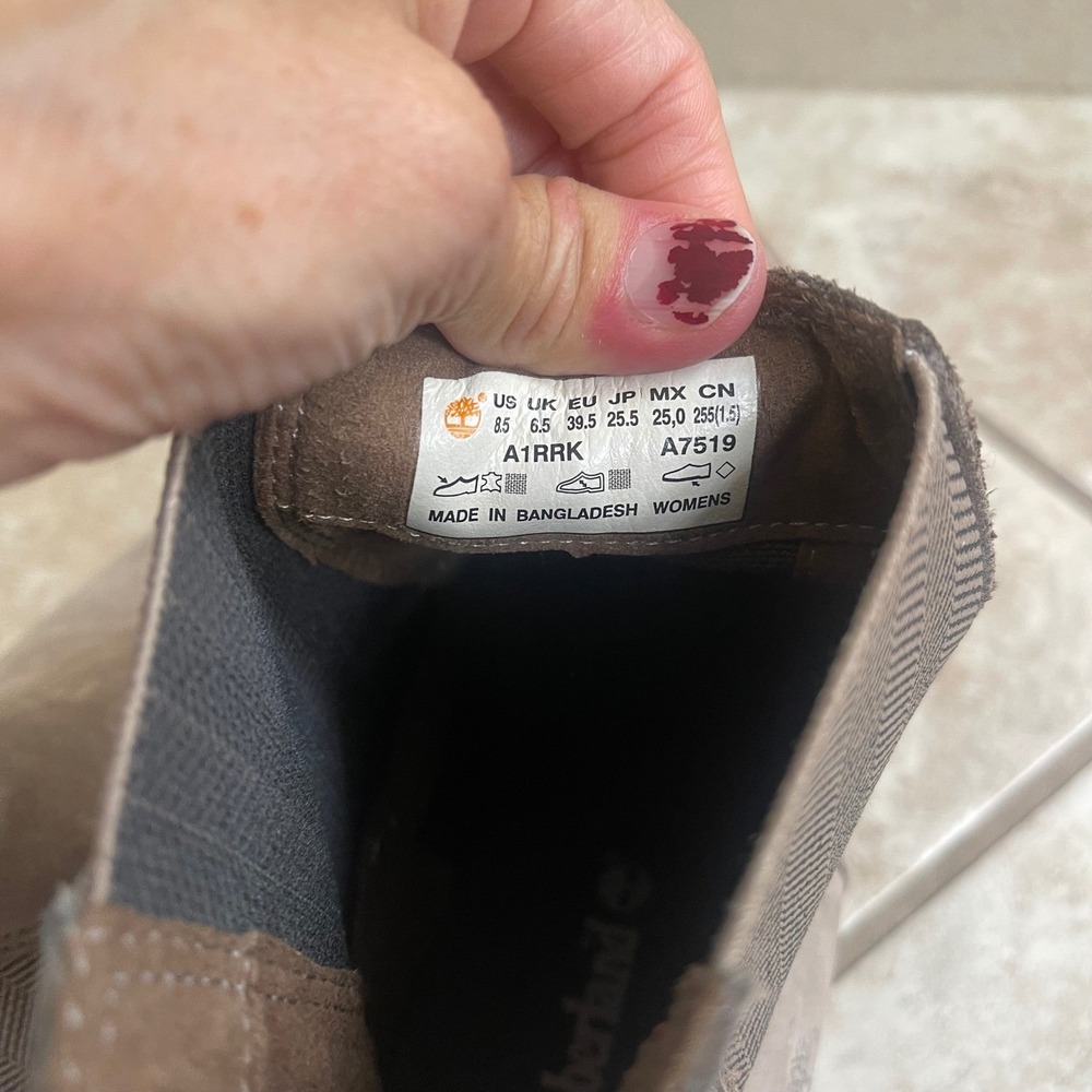 Timberland Courmayeur Valley Chelsea Boots Taupe Grey Nubuck Leather Womens 8.5 - Picture 9 of 11